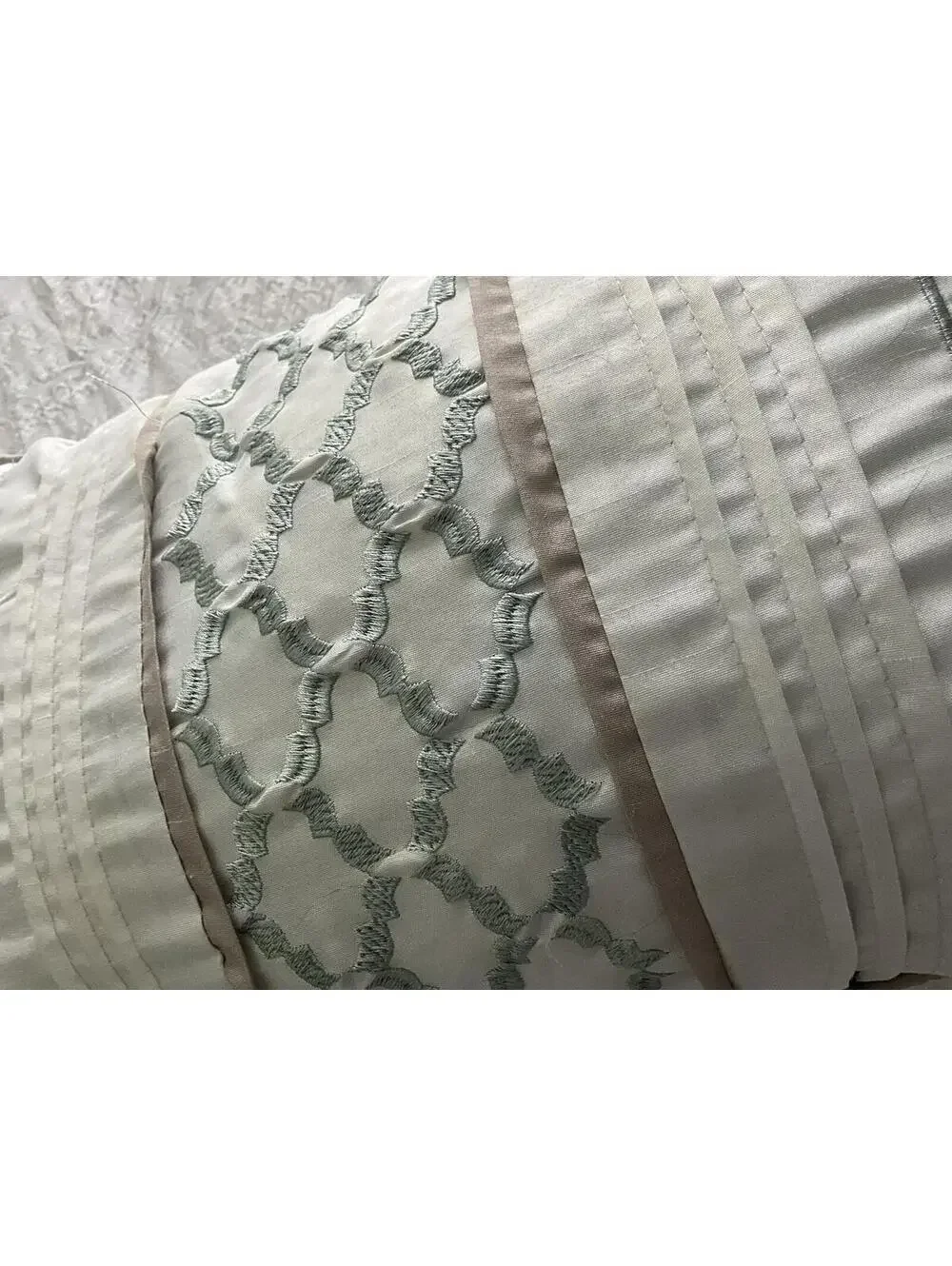 Bohemian Style Decorative Throw Pillow